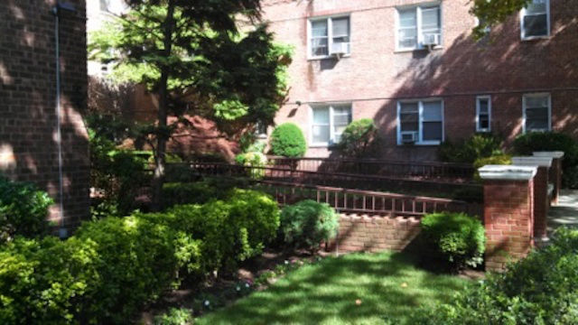 Forest Hills Apartments